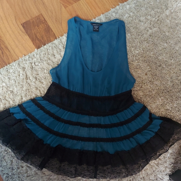 Moda International VS Women's dress top - Picture 3 of 4